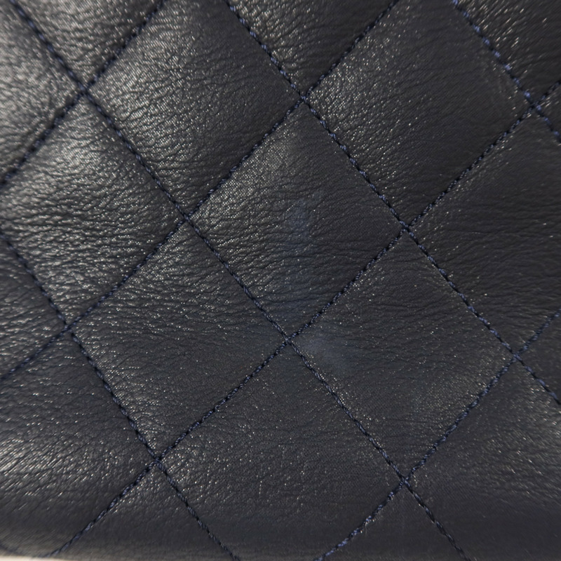 CHANEL 牛皮皮革Tote Bag金扣手挽袋-15