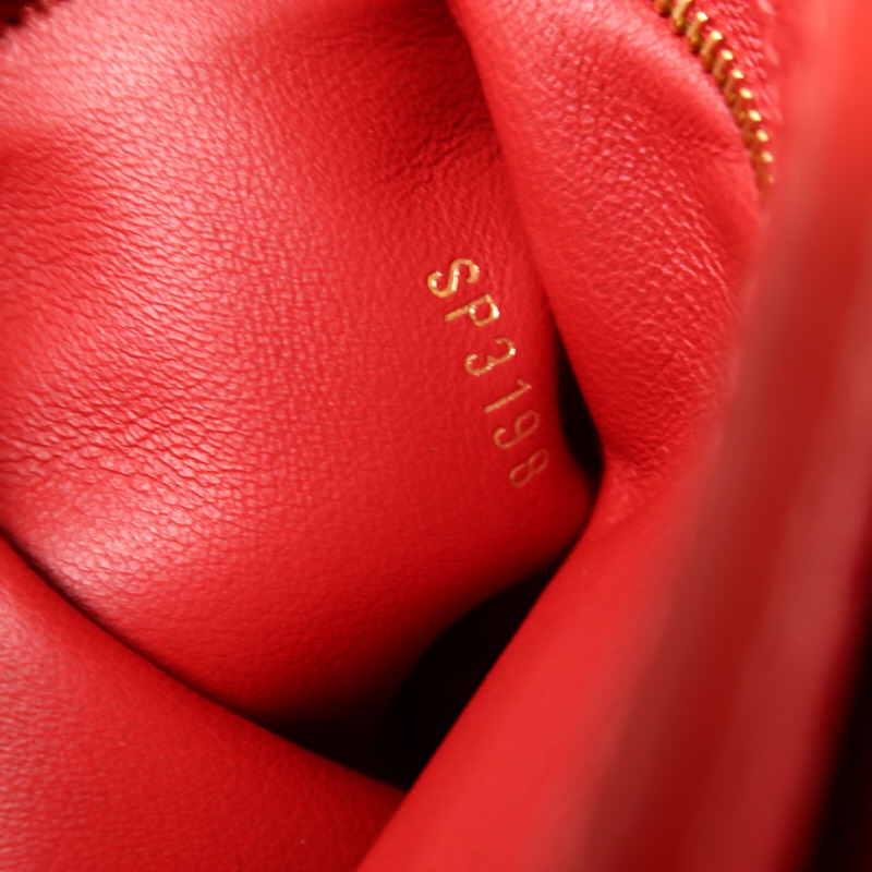 LOUIS VUITTON 牛皮皮革Capucines MM金扣手挽肩背兩用袋-6