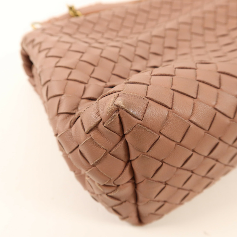 BOTTEGA VENETA 羊皮皮革Olimpia Intrecciato鏈帶肩背袋-16