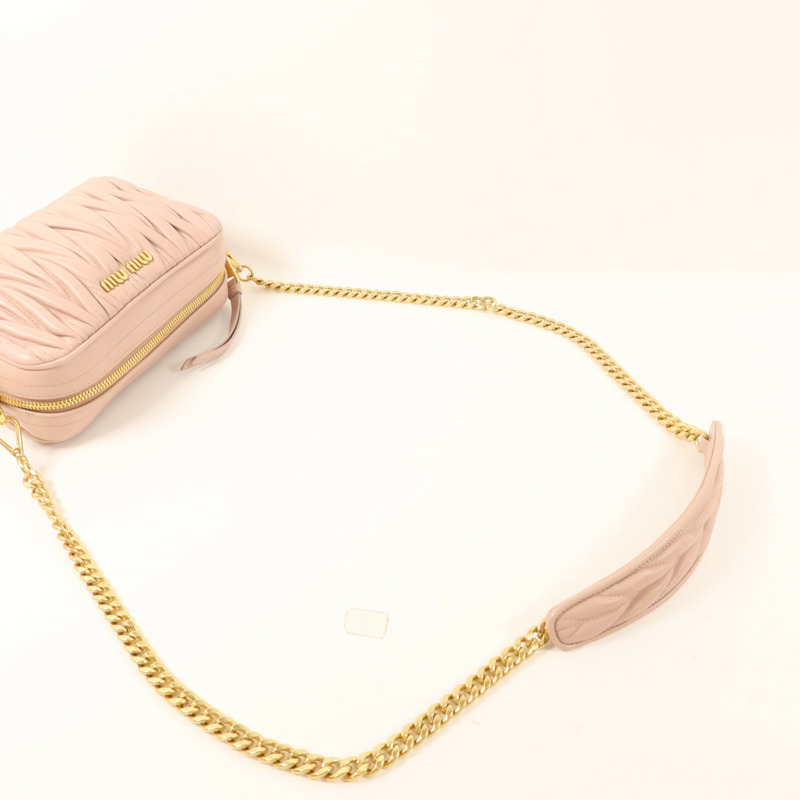 Miu Miu 羊皮皮革Shoulder Bag金扣鏈帶肩背袋-4