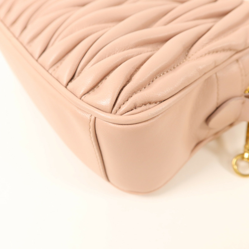 Miu Miu 羊皮皮革Shoulder Bag金扣鏈帶肩背袋-11
