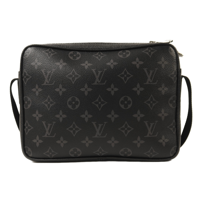 LOUIS VUITTON Monogram Eclipse Taiga Outdoor Messenger銀扣肩背袋-1