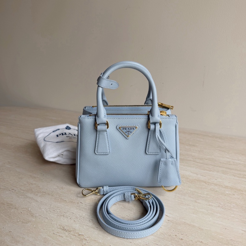 Prada普拉達藍色mini新款殺手包  底長20附件：塵袋-0