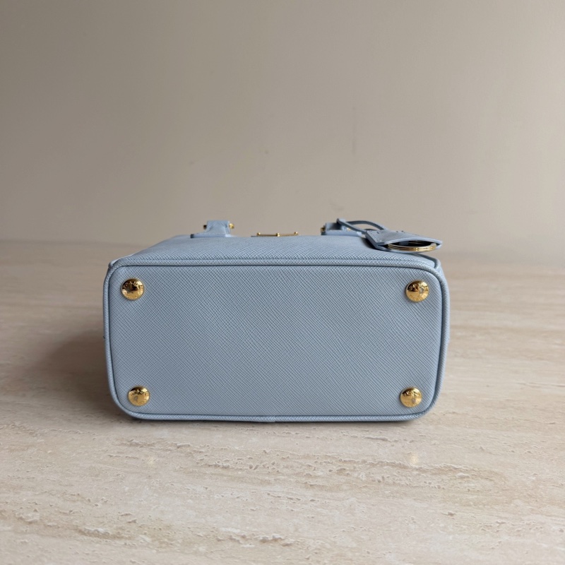 Prada普拉達藍色mini新款殺手包  底長20附件：塵袋-5