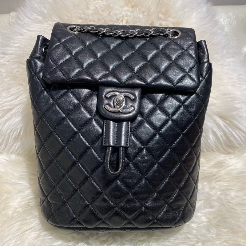 Chanel 黑色羊皮背包-0