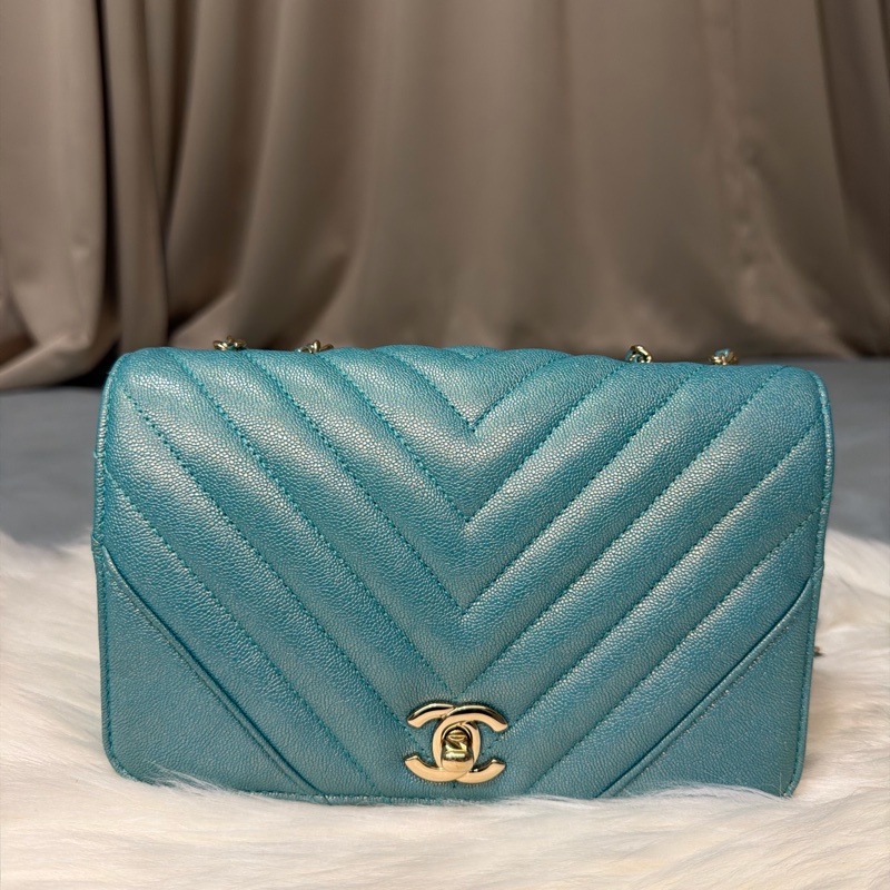 Chanel Small Chevron Caviar Statement Flap-7