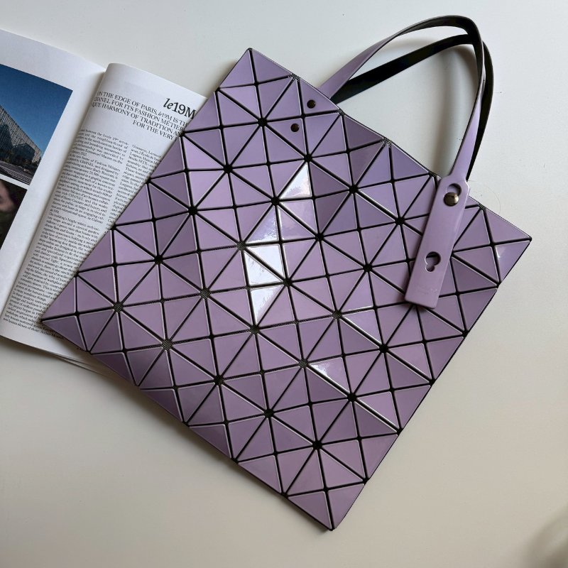 💥外出無敵方便款 Issey Miyake BAO BAO 紫色6x6手提包-0