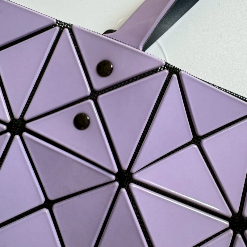 💥外出無敵方便款 Issey Miyake BAO BAO 紫色6x6手提包-9