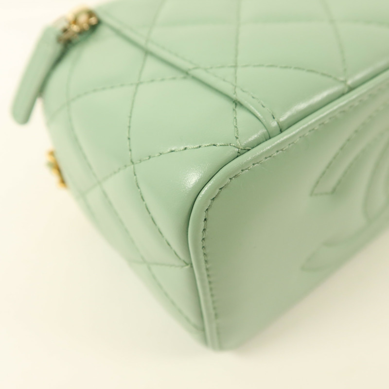 CHANEL 羊皮皮革Vanity Case金扣手挽肩背兩用袋-15