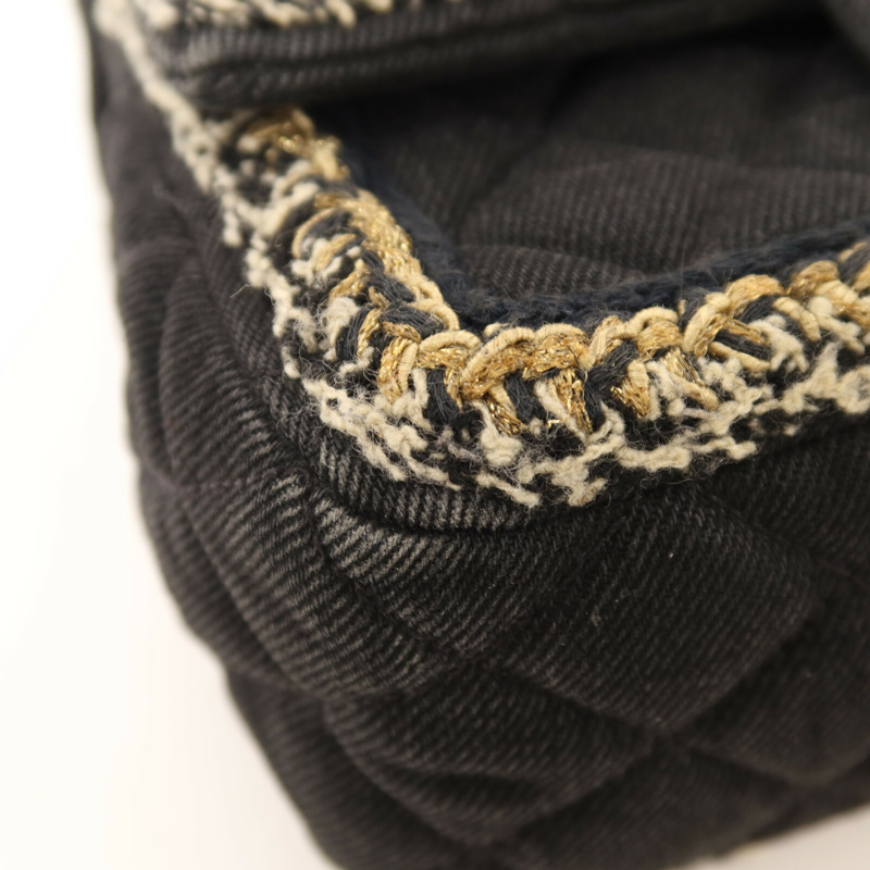 CHANEL 牛仔布Chain Shoulder金扣鏈帶肩背袋-12