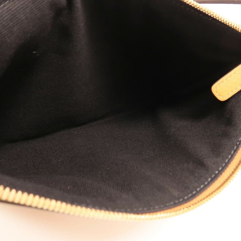 MCM 塗層帆布Pouch金扣手拿包-4