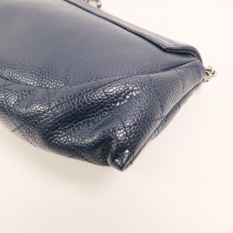 CHANEL 牛皮皮革WOC銀扣鏈帶肩背袋-12