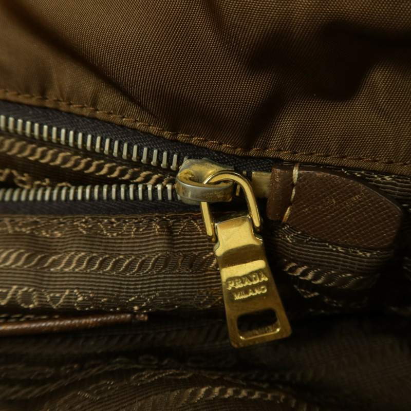 PRADA 尼龍Tote Bag金扣手挽袋-11