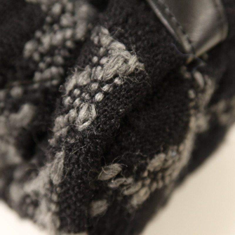 CHANEL Tweed Duma Tweed Backpack金扣鏈帶背包-11