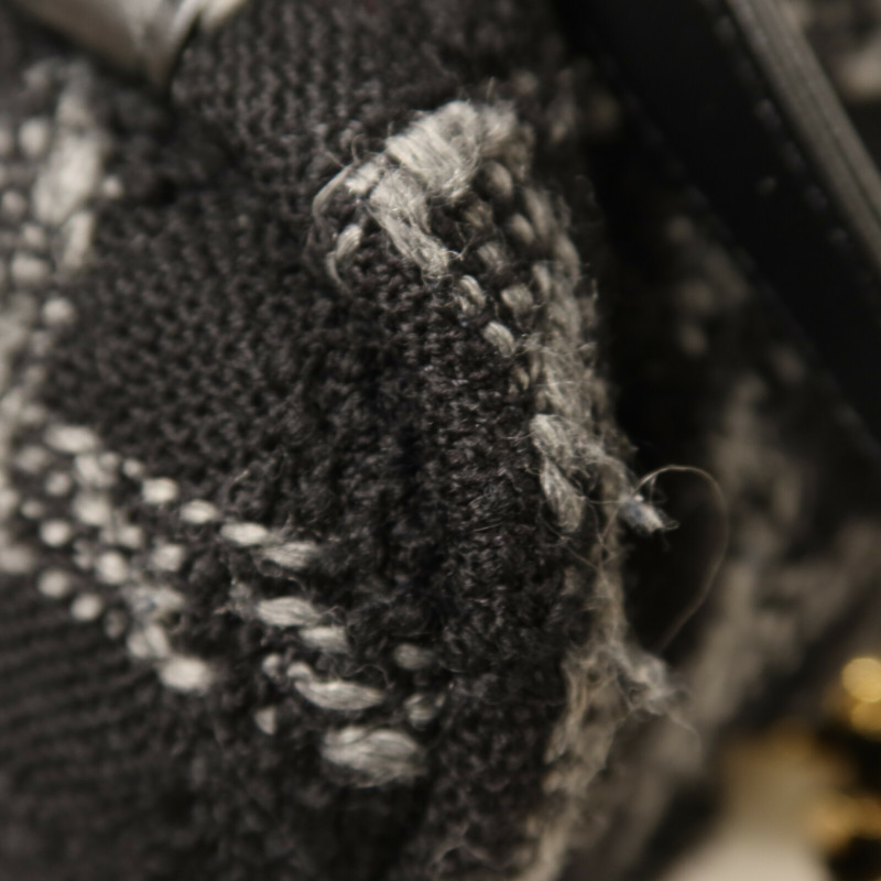 CHANEL Tweed Duma Tweed Backpack金扣鏈帶背包-12