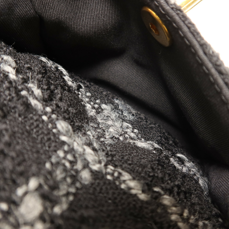 CHANEL Tweed Duma Tweed Backpack金扣鏈帶背包-13