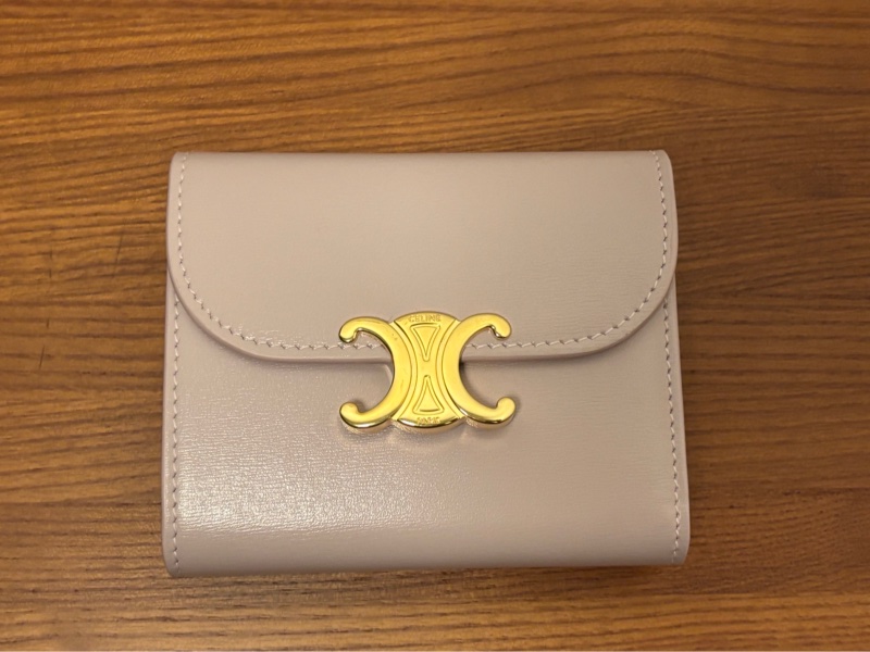 Celine 粉色短夾-2