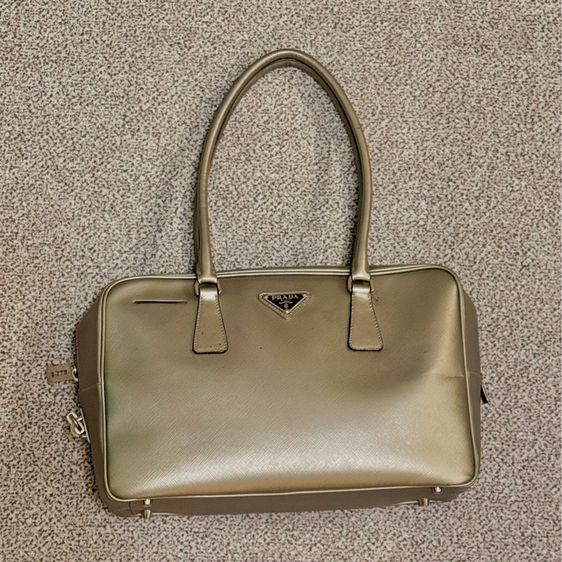 prada plume 金屬色-1