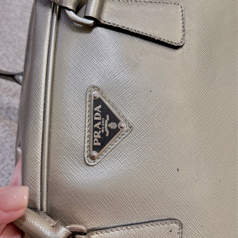 prada plume 金屬色-3