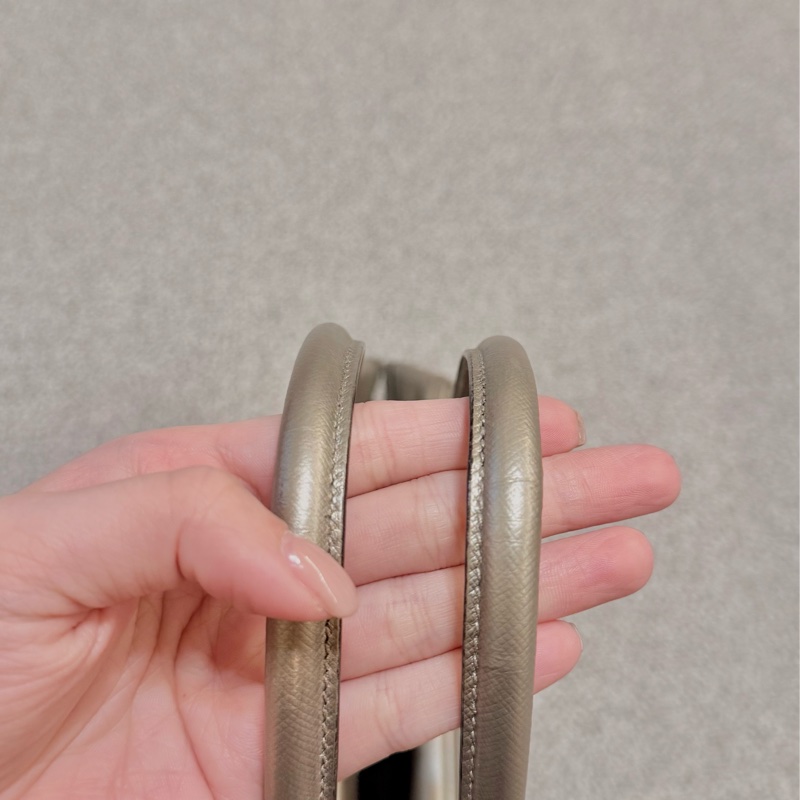 prada plume 金屬色-4