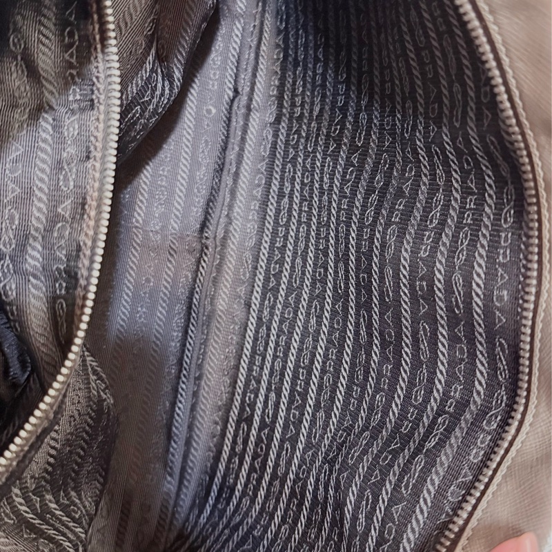 prada plume 金屬色-9