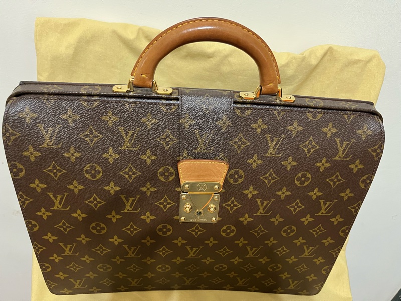 LV 經典 Monogram硬殼 公事包/醫生包-3