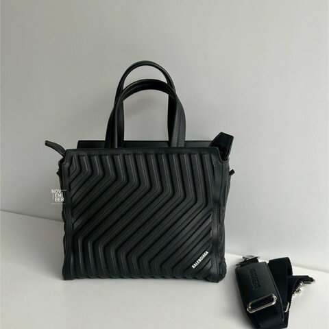 閒置新🙌🏻 Balenciaga 巴黎世家 CAR East-West Tote Bag