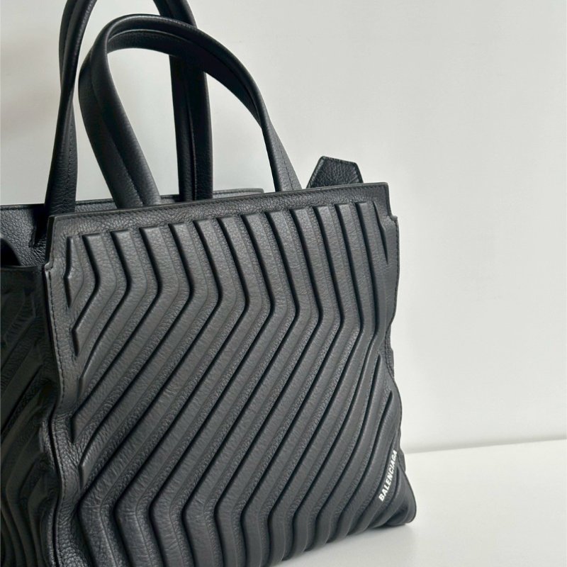 閒置新🙌🏻 Balenciaga 巴黎世家 CAR East-West Tote Bag-1