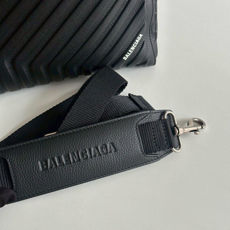 閒置新🙌🏻 Balenciaga 巴黎世家 CAR East-West Tote Bag-14