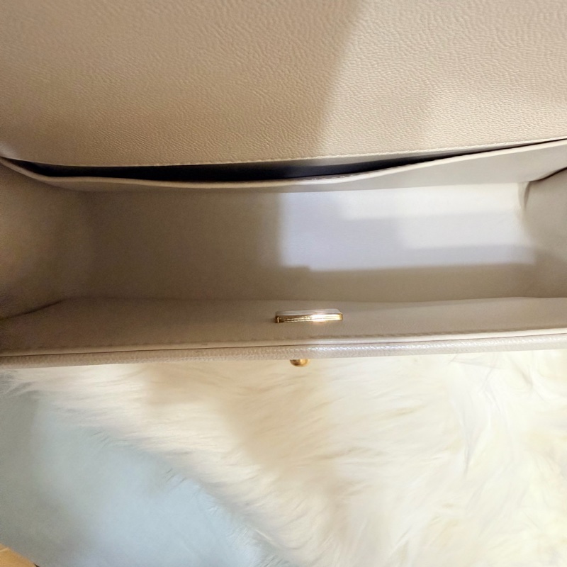 Chanel Boy 25 白色荔枝皮 金扣-8