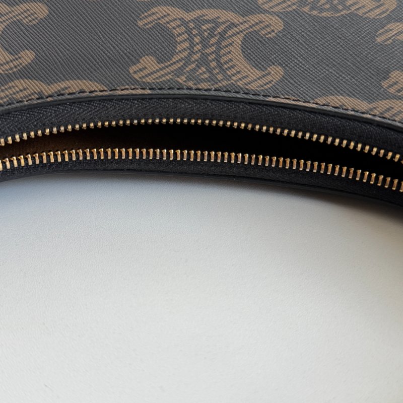 99新🆕 Celine 瑟琳 AVA 老花半月包 棕色-16