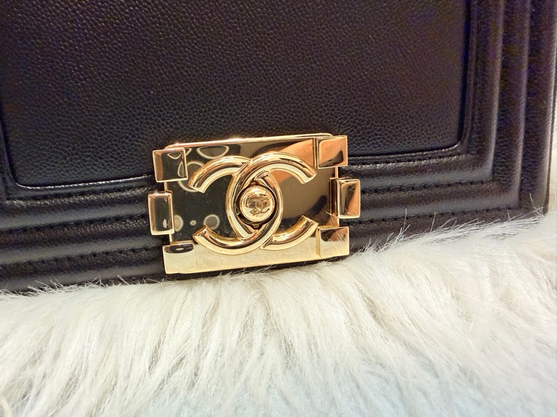 Chanel Boy Mini 黑色荔枝紋牛皮 金鍊 迷你翻蓋斜背包-10