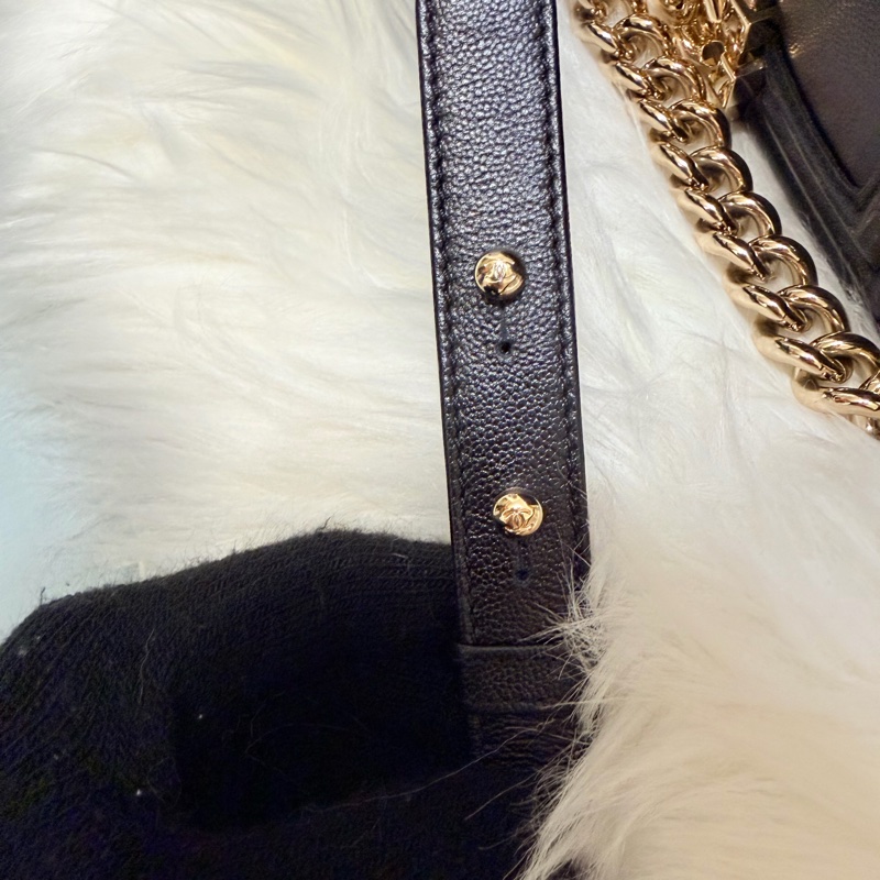 Chanel Boy Mini 黑色荔枝紋牛皮 金鍊 迷你翻蓋斜背包-17