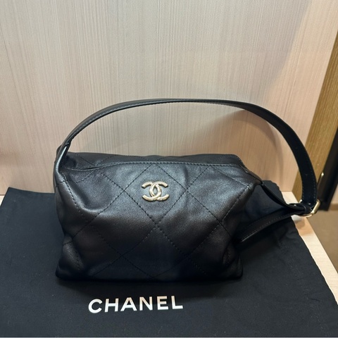 Jennie同款🖤Chanel 26P Hobo 小羊皮 新款流浪腋下包 黑色小號