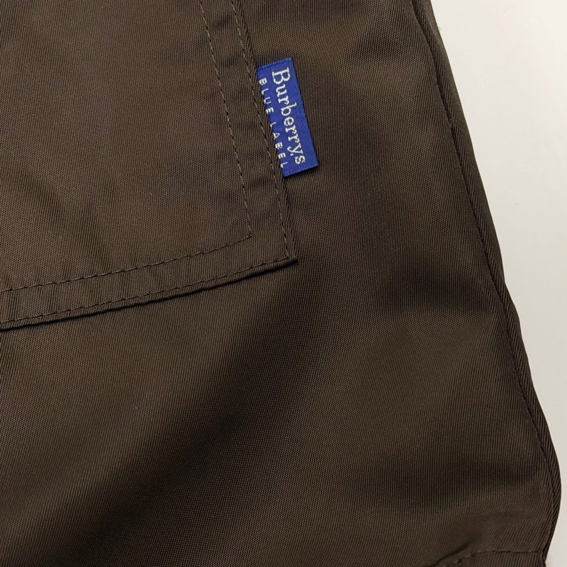 BURBERRY 藍標 束口連帽尼龍格紋口袋戰馬釦外套（帽可收）咖啡色-5