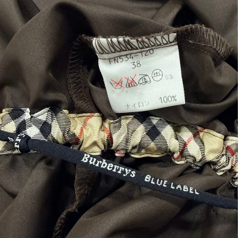 BURBERRY 藍標 束口連帽尼龍格紋口袋戰馬釦外套（帽可收）咖啡色-9