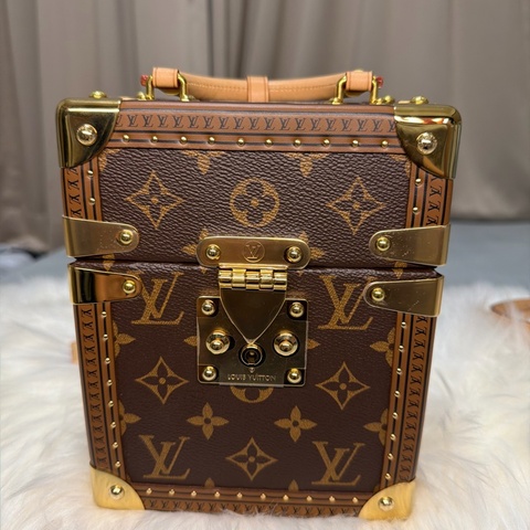 Louis Vuitton Camera Box