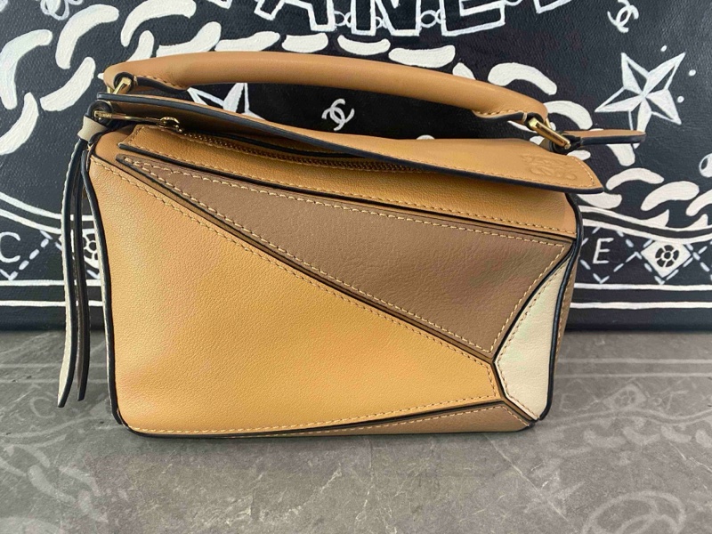 Loewe/羅意威 puzzle mini焦糖色拼色 幾何包 尺寸:長18cm 寬8cm 高12.5-1
