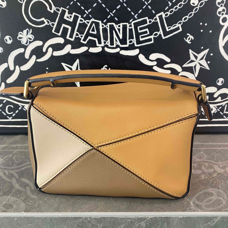 Loewe/羅意威 puzzle mini焦糖色拼色 幾何包 尺寸:長18cm 寬8cm 高12.5-3