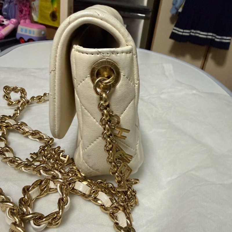 Chanel CHAIN FLAP BAG-2