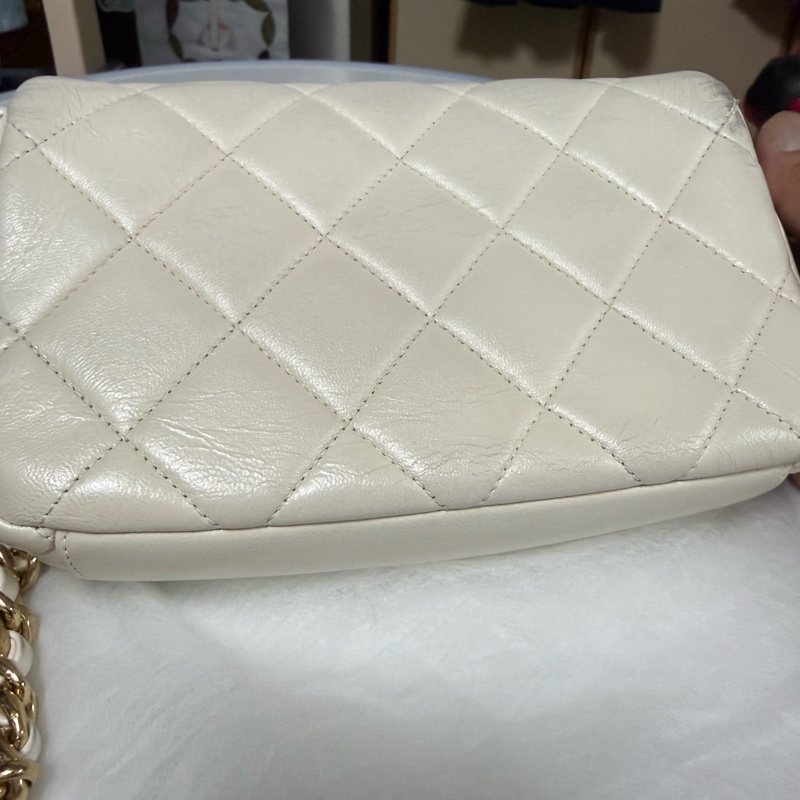 Chanel CHAIN FLAP BAG-4