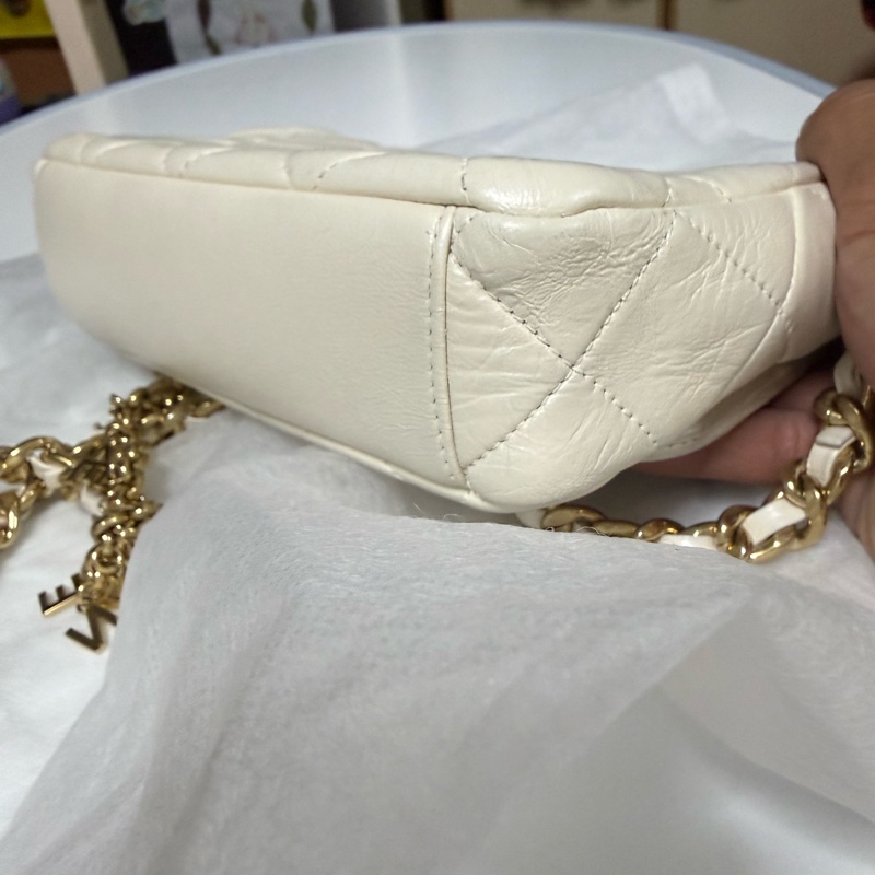 Chanel CHAIN FLAP BAG-5