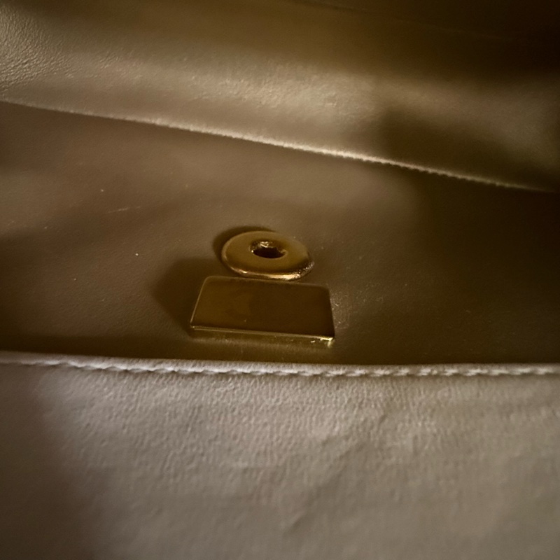 Chanel CHAIN FLAP BAG-9