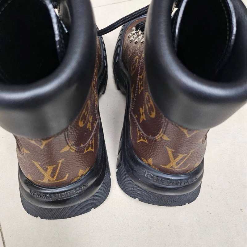 Louis Vuitton Laurette Monogram 鋸齒底短靴 (實際尺寸 38.5 號) 附鞋盒-1