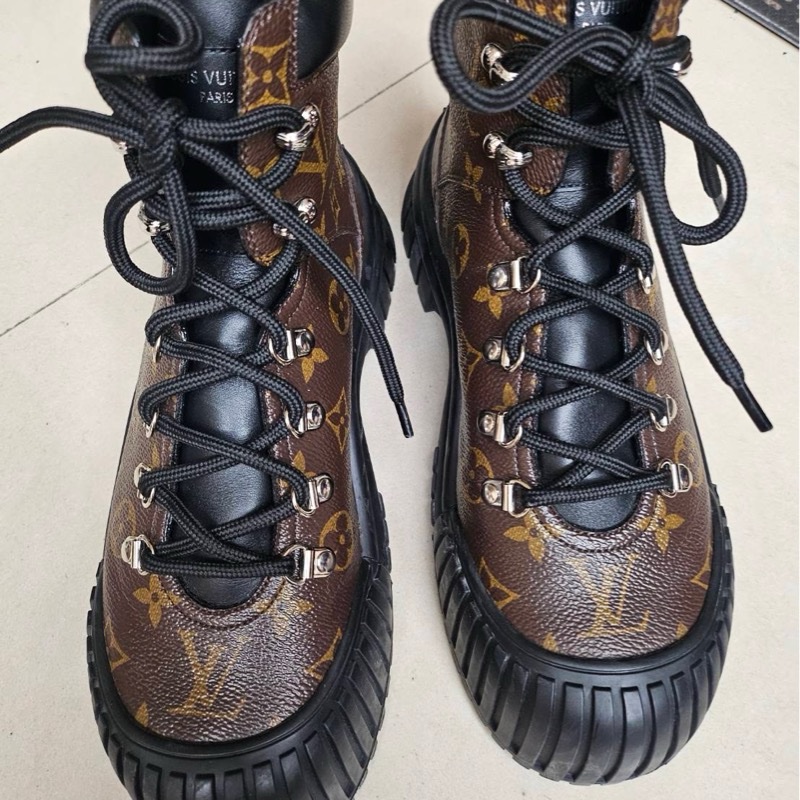 Louis Vuitton Laurette Monogram 鋸齒底短靴 (實際尺寸 38.5 號) 附鞋盒-2