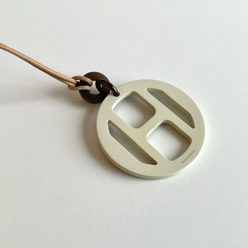 Hermes 愛馬仕 H Equipe 水牛角圓形項鍊/藍灰色/98新美品-3