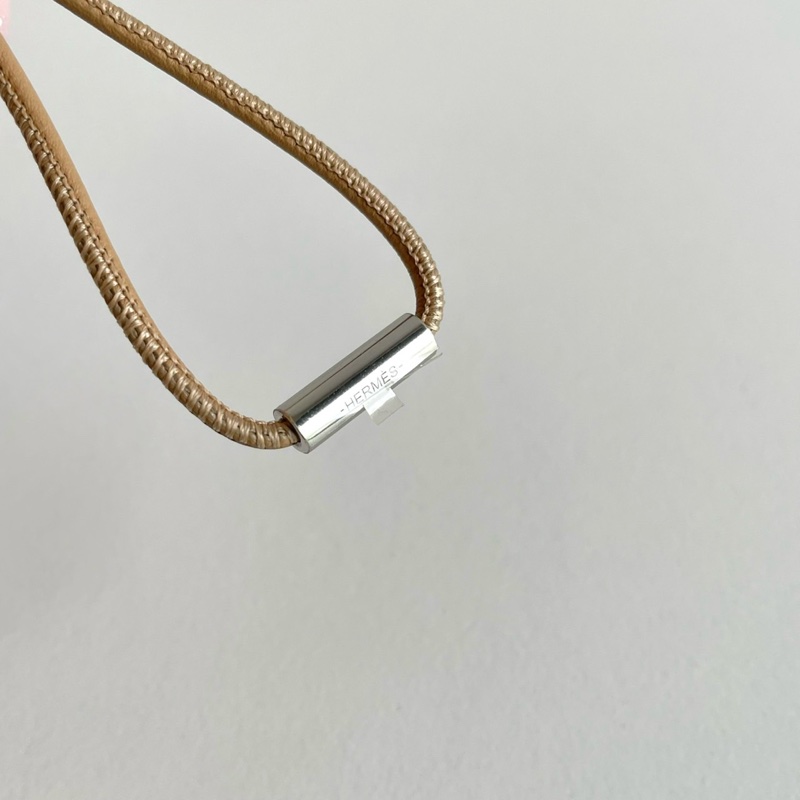 Hermes 愛馬仕 H Equipe 水牛角圓形項鍊/藍灰色/98新美品-4