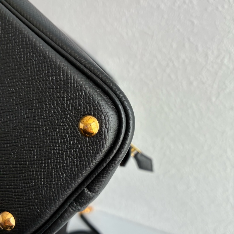 Hermes C刻BOLIDE 25黑色金釦牛皮柏莉包-11