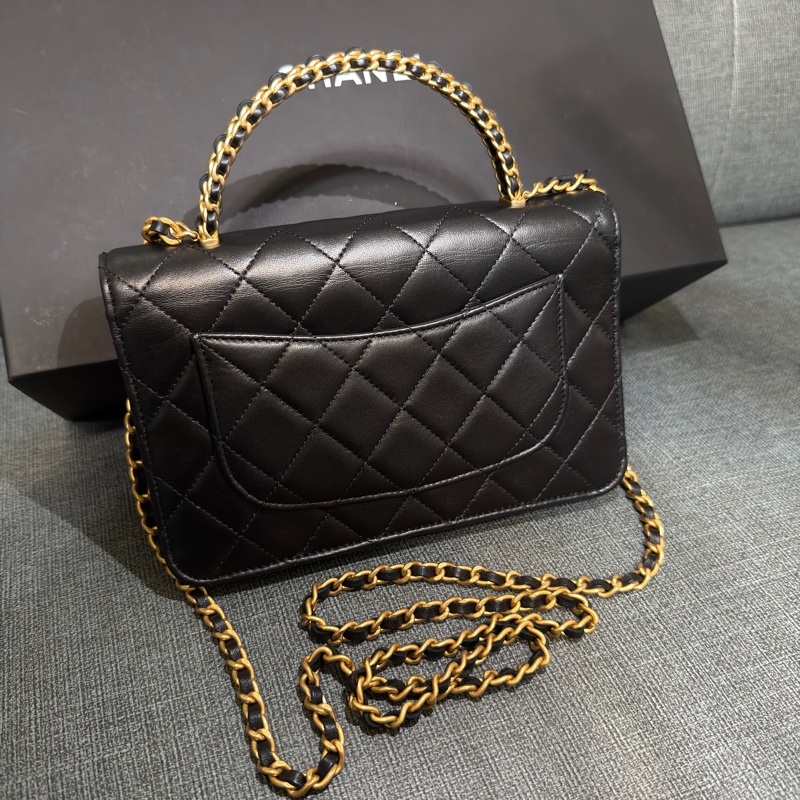 CHANEL Classic WOC with Top Handle 香奈兒經典菱格紋把手鏈包-8