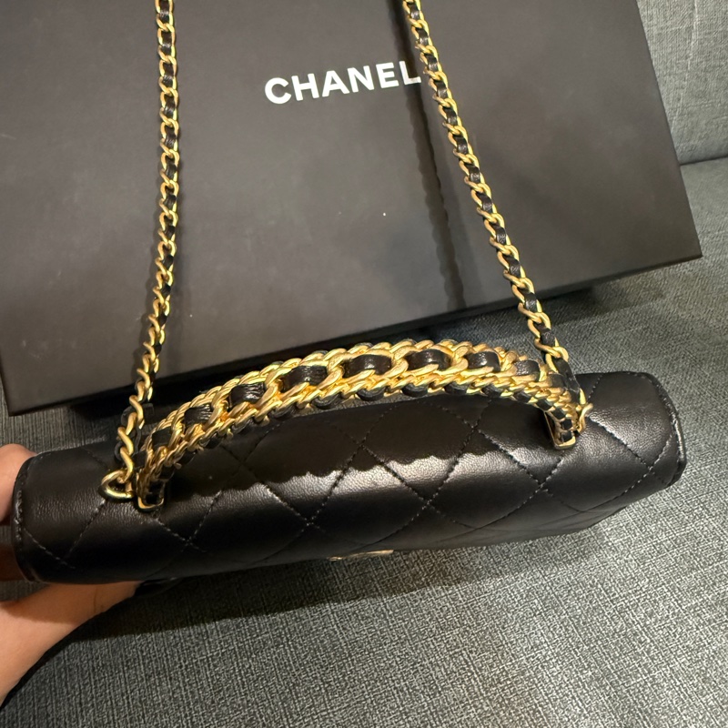 CHANEL Classic WOC with Top Handle 香奈兒經典菱格紋把手鏈包-9